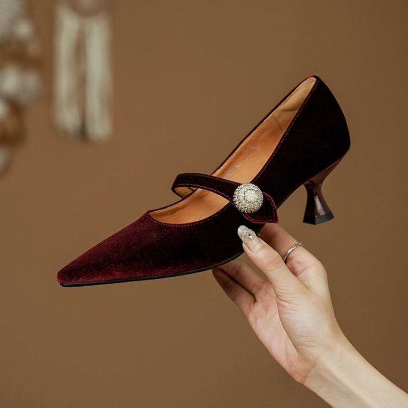 Wine Red Pointed Toe Mary Jane - Heels 评论和价格